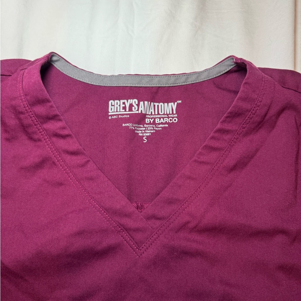 Grey's Anatomy Plum V-Neck Short Sleeve Scrub Top - Picture 2 of 5